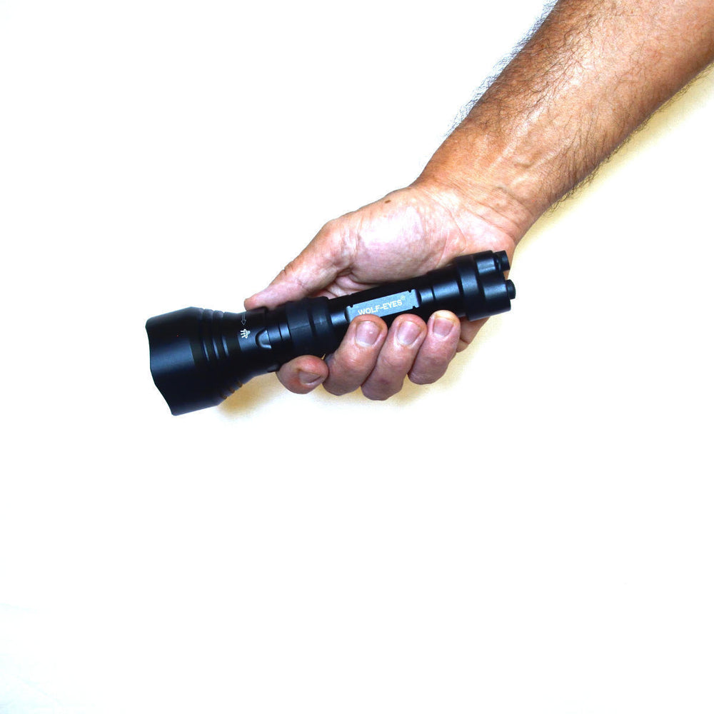 Light weight back IR torch adjustable beam
